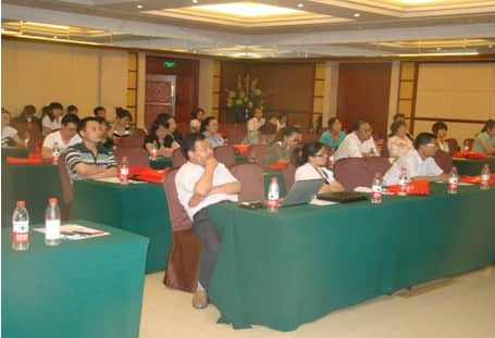 U8+ 2013冲刺会战之“N+1”战役-山东伙伴客户分会场盛况-金华用友软件