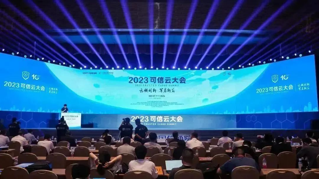 兰溪畅捷通资讯：东方甄选自营APP破圈，小微企业私域经营大有“钱途”！